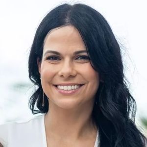 Meet your Posher, Flavia